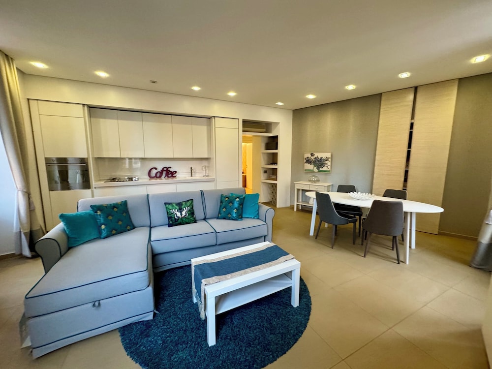 Interno 5 B&B 26/36