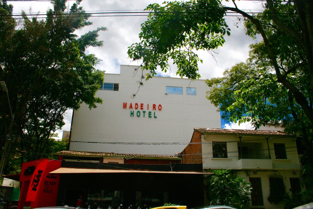 Hotel Madeiro 2/64