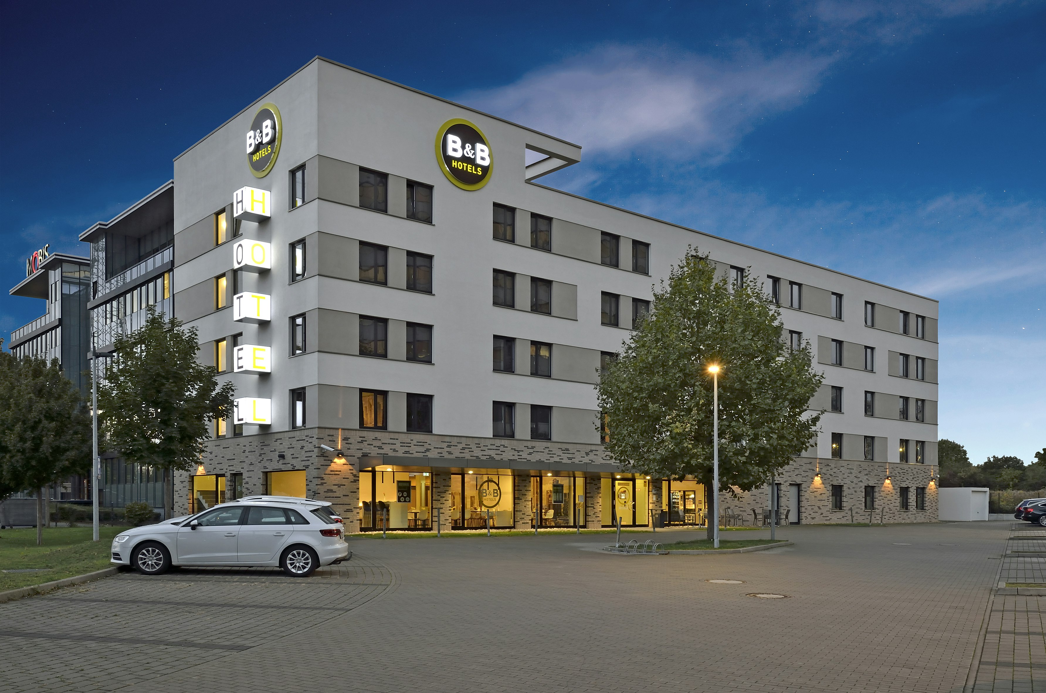 B&B Hotel Frankfurt-West 13/16