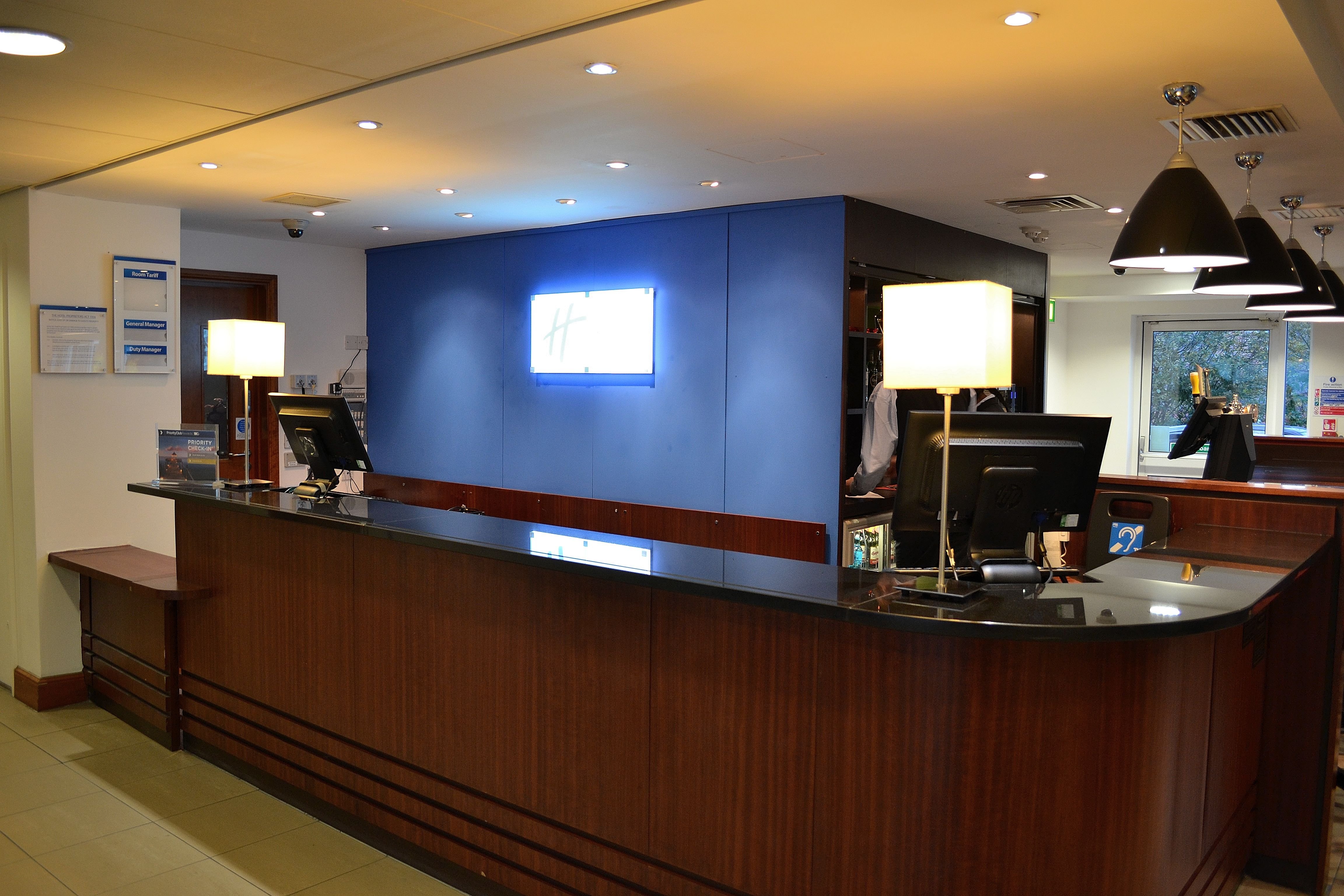 Holiday Inn Express Birmingham - Star City 8/61