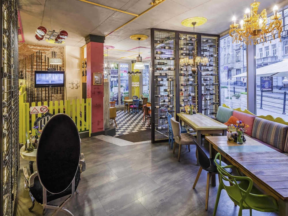 Ibis Styles Lviv Center 33/50