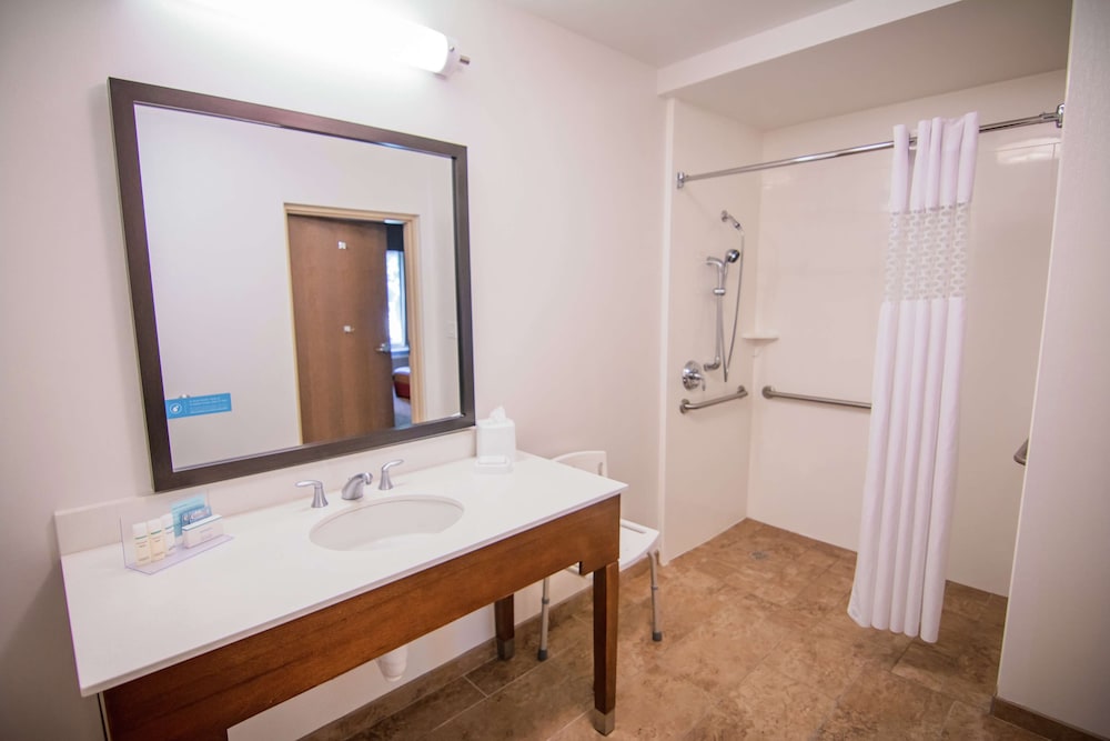Hampton Inn And Suites Dallas Frisco North Fieldhouse Us Tx 13/38