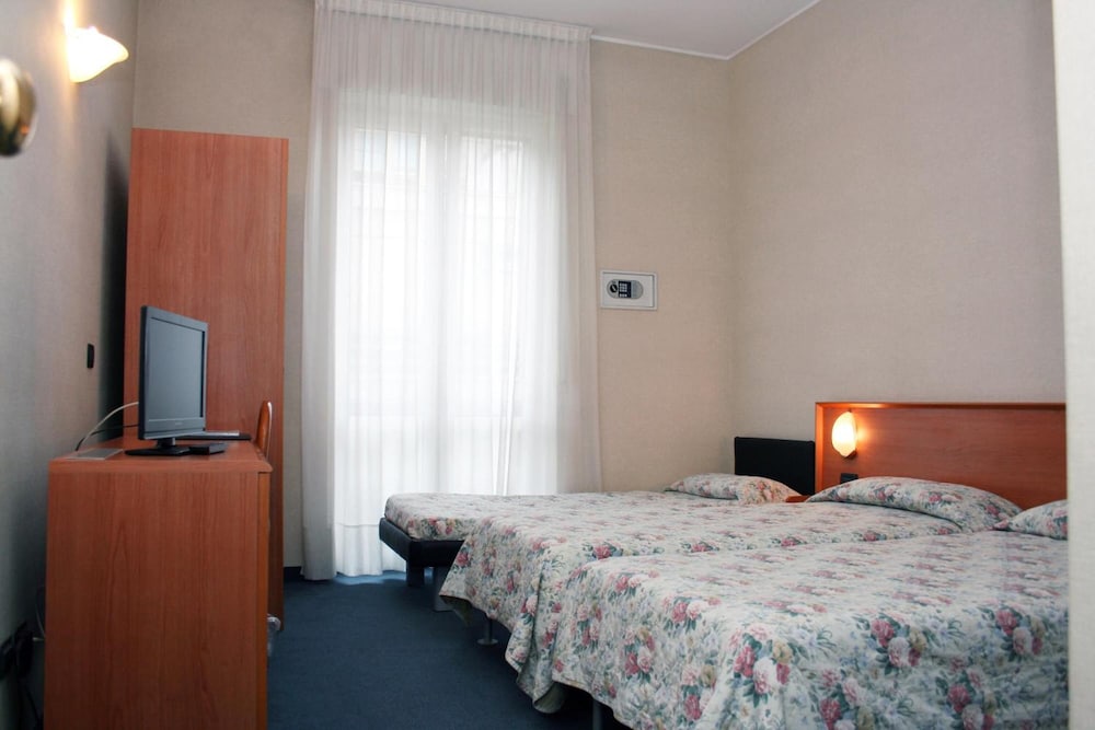 Hotel Engadina 8/25