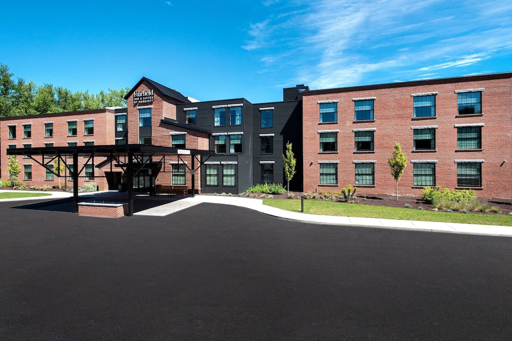 Fairfield Inn & Suites By Marriott Williamstown 1/31