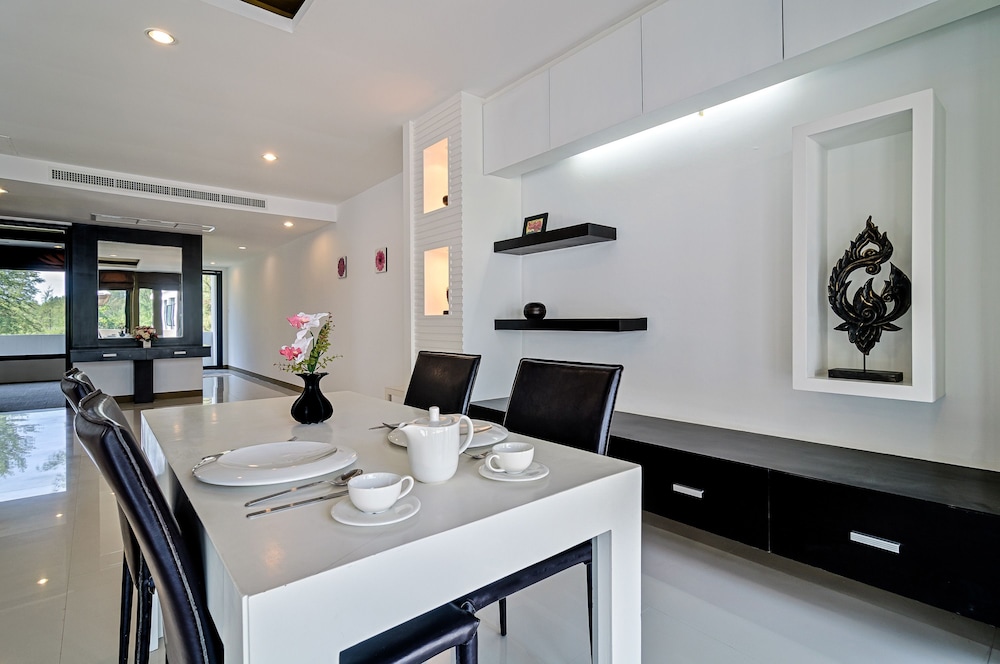 Ocean Breeze Residence 30/50