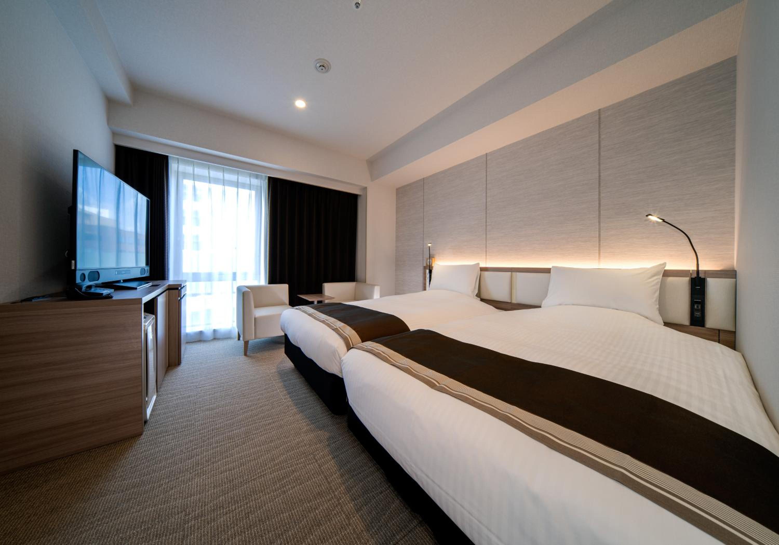 Concept, Twin Beds, Annex