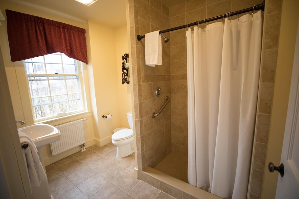 Grafton Inn 48/50
