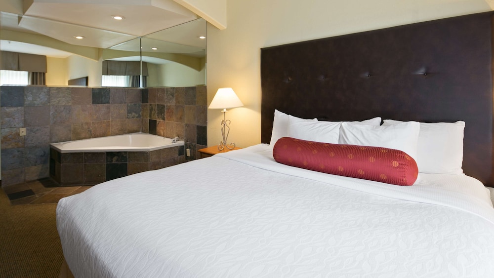 Best Western Plus Ellensburg Hotel 15/47