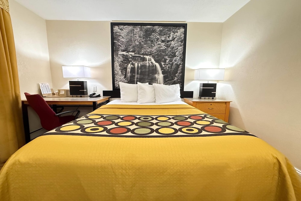 Super 8 By Wyndham Anderson/Clemson Area 25/38