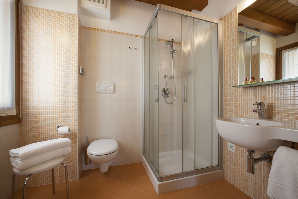 Albergo Antica Corte Marchesini 45/50