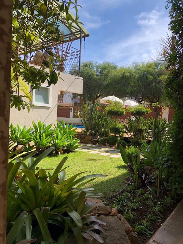 Pousada Villa Alferes 68/77