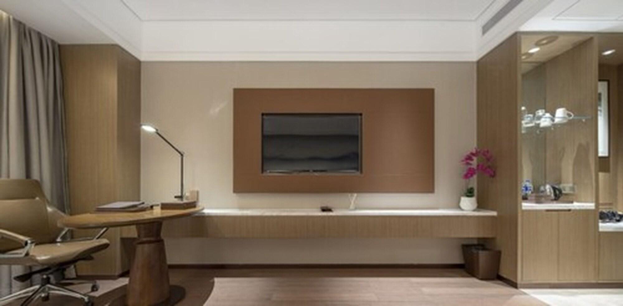 Metropolo wuhan Optics Valley Convention&Exhibition Center Hotel 51/57