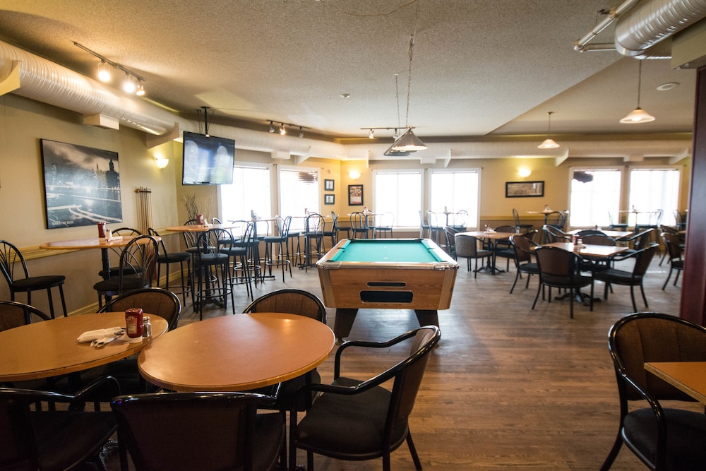 Nova Inn Acheson 23/29