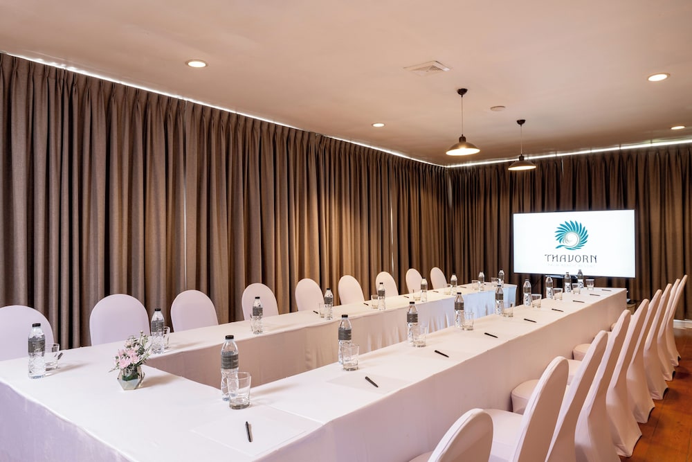 Thavorn Palm Beach Resort 46/58