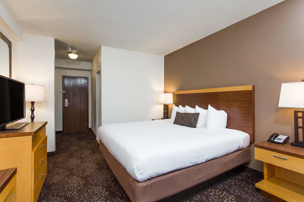 Days Inn By Wyndham Washington Dc/Connecticut Avenue 10/22