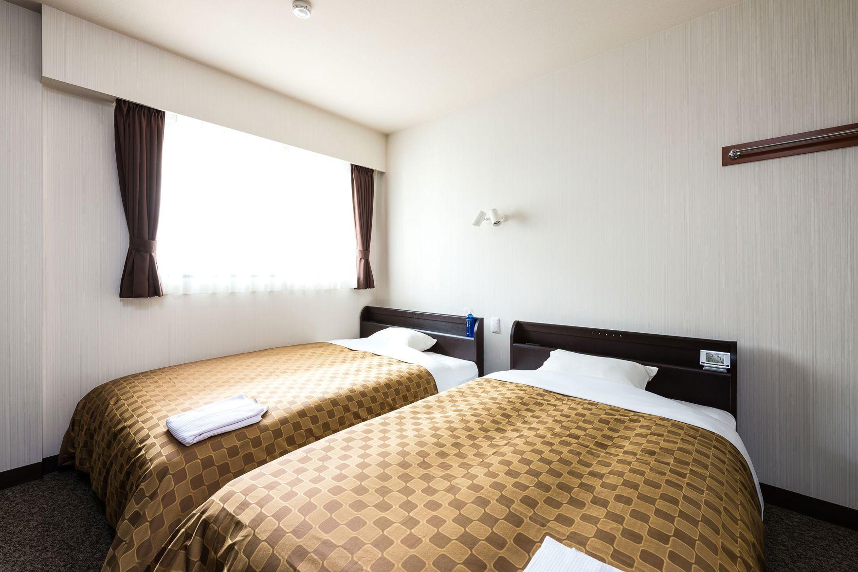 Semi Room, 2 Semi Double Beds