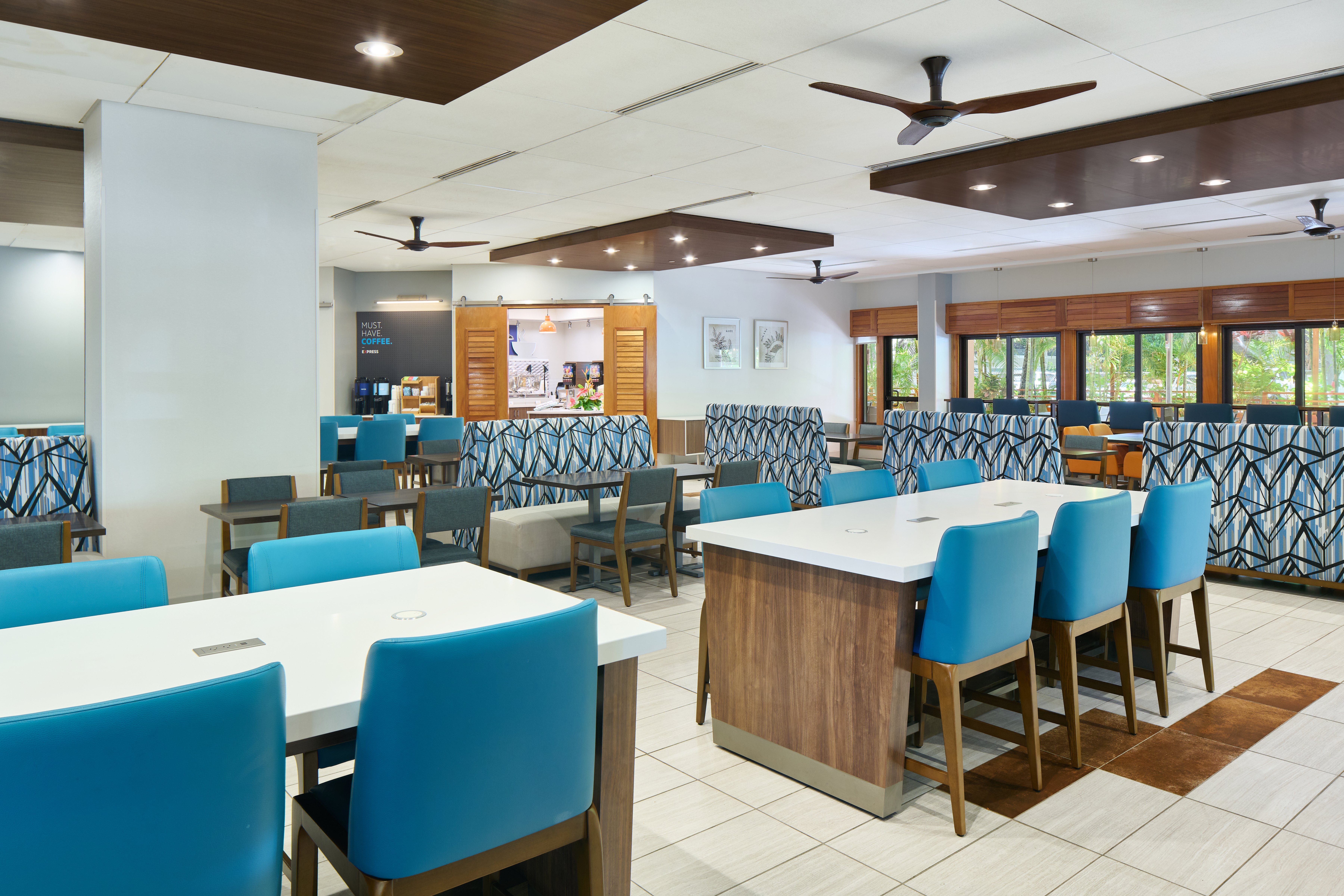 Holiday Inn Express Waikiki 48/77