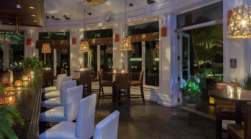 Pelican Grand Beach Resort A Noble House Resort 4/75