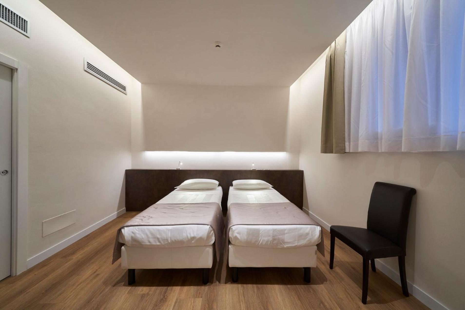 Smart, Double or Twin Bed