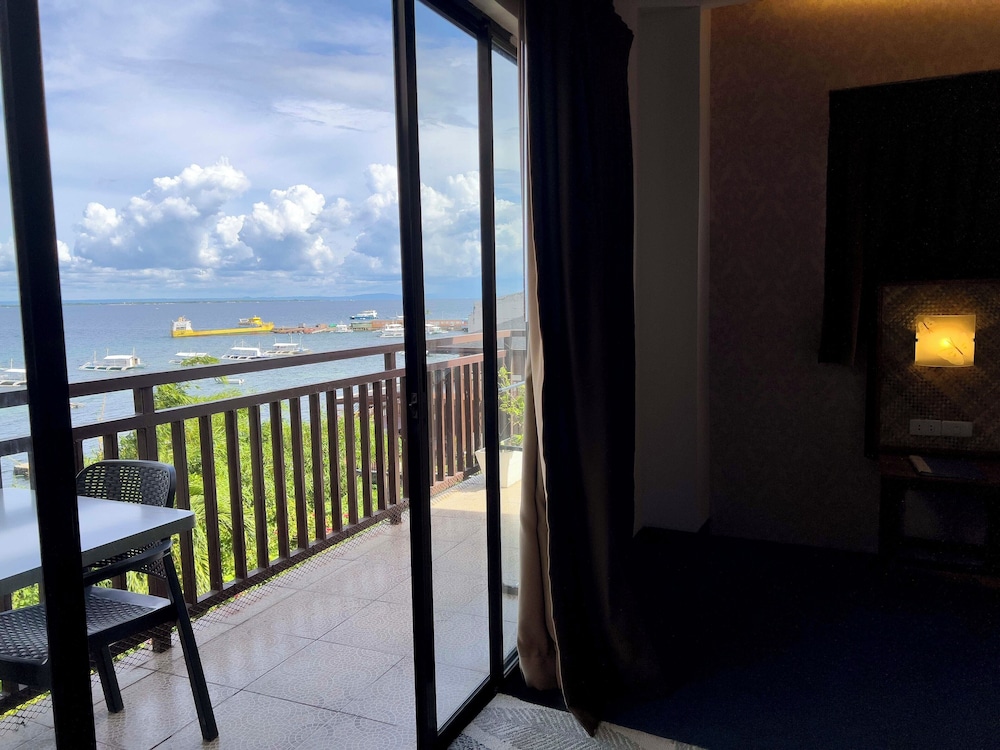 Aozora Seaside Mactan 54/68