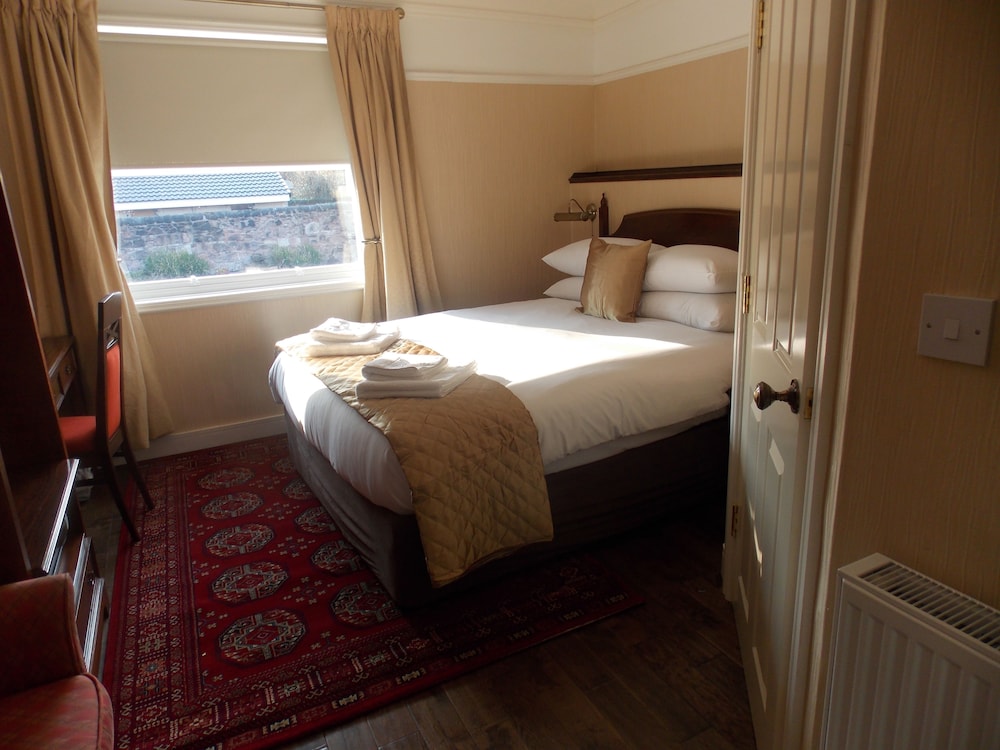 Mountford Hotel 13/28