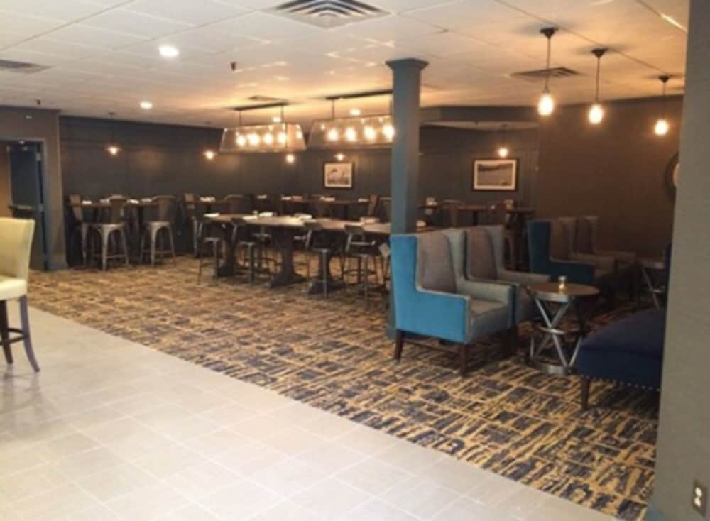 ENVISION HOTEL ST. PAUL SOUTH, AN ASCEND HOTEL COLLECTION 50/56
