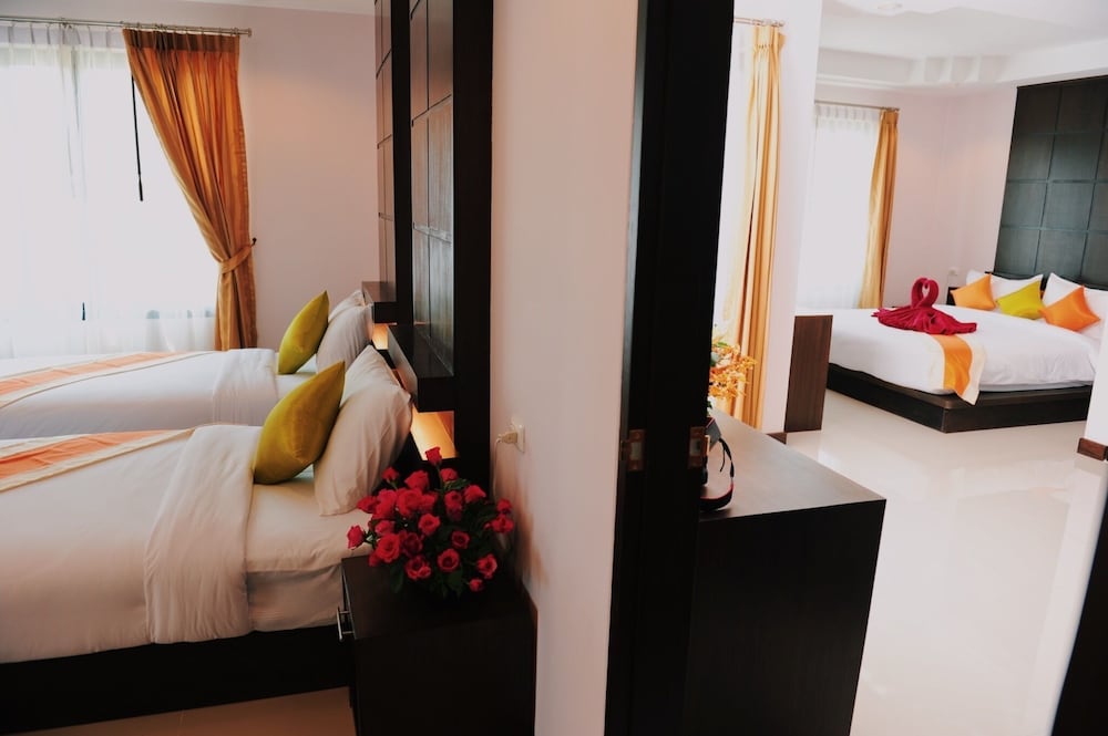 Ice Kamala Beach Hotel 24/65