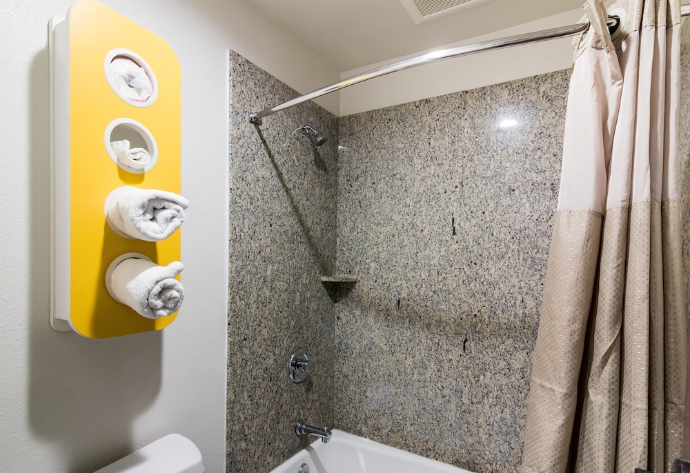 Motel6 South El Monte, CA - Los Angeles 33/44
