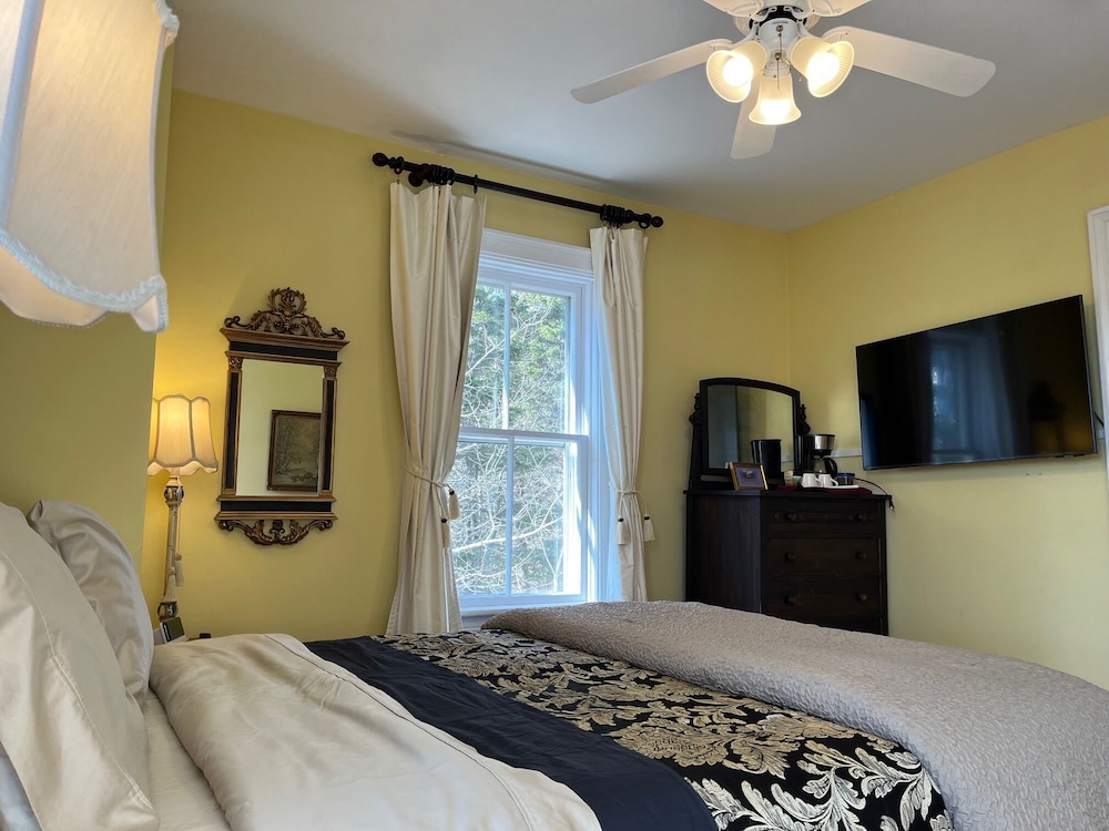 Surfside Inn 18/50