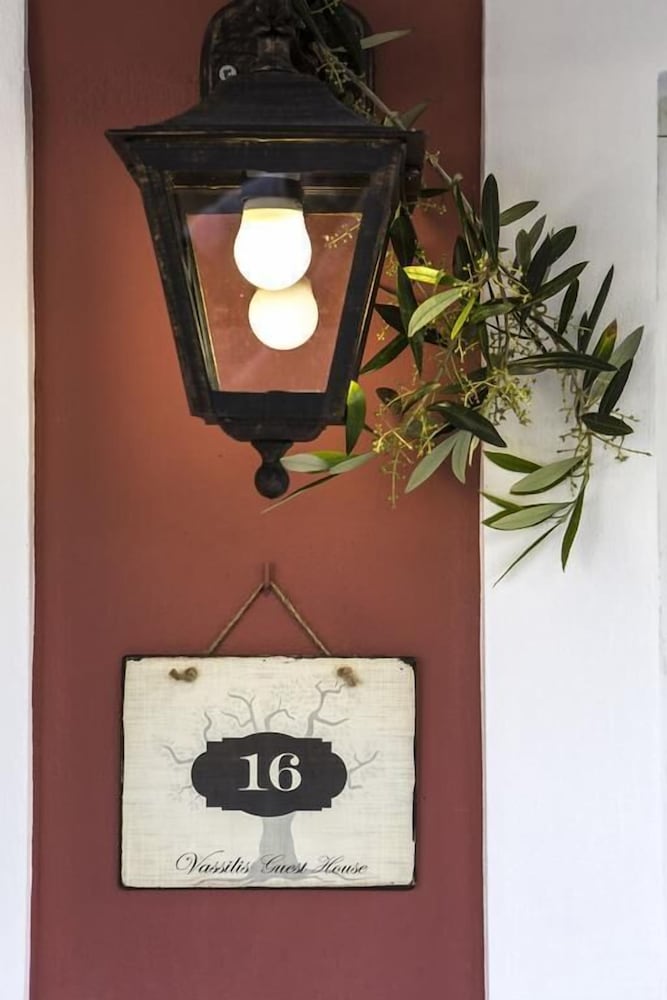 Vassilis Guest House 19/40