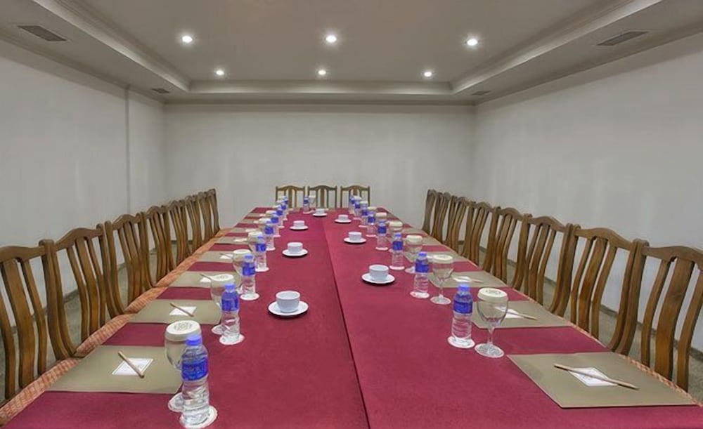 Akka Claros Hotel 52/64