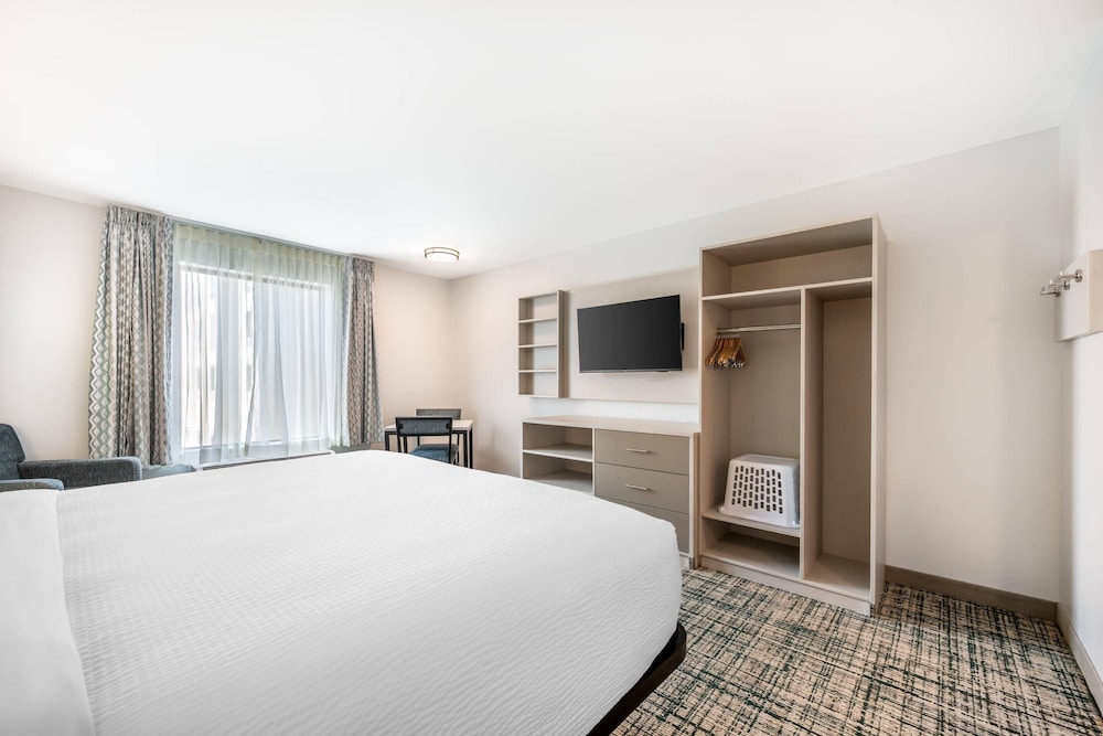 MainStay Suites Harrisburg Airport - Hershey South 13/35