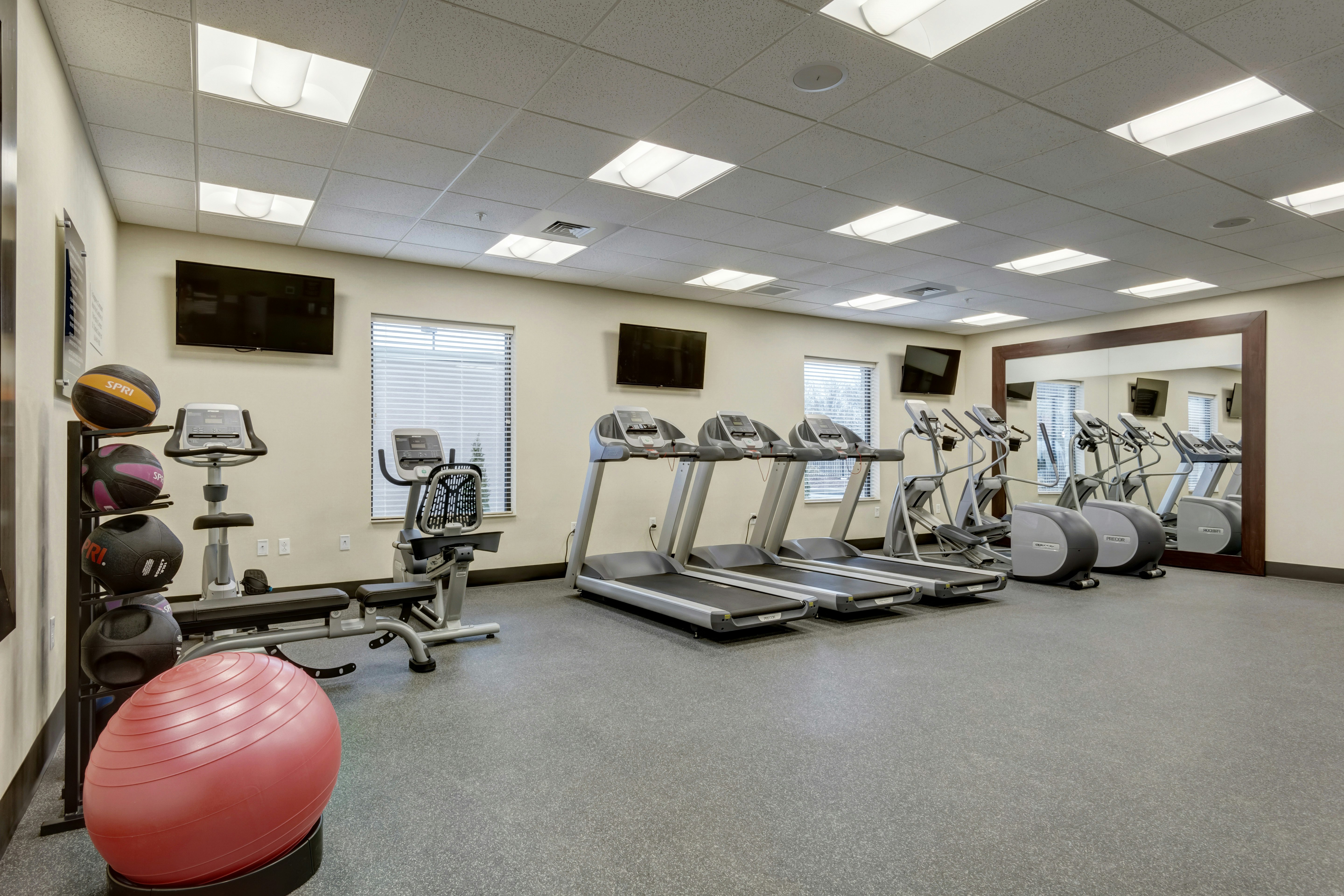 Hampton Inn St. Louis Wentzville MO 41/57
