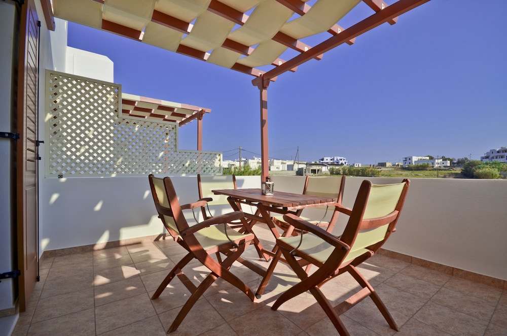 Anthi Studios 40/50