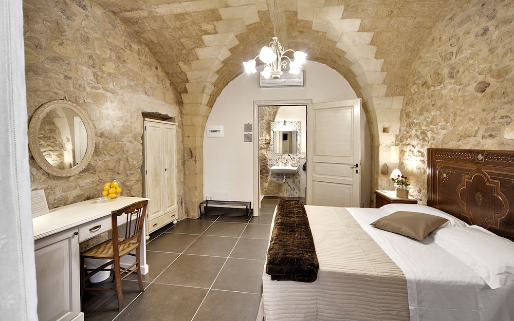 Hotel Sabbinirica 24/50