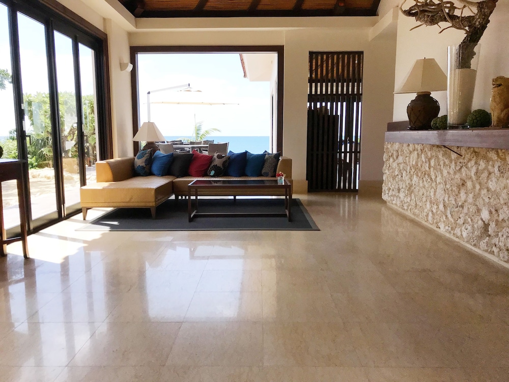 Villabu Resort 10/63