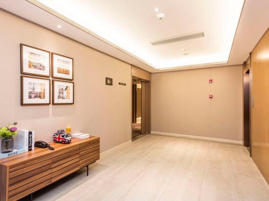 Home Inn Plus (Wuxi Zhongshan Road Shenglimen Metro Station) 17/57