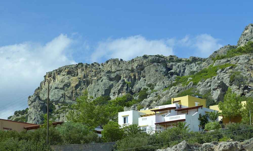 Nakou Village 38/50