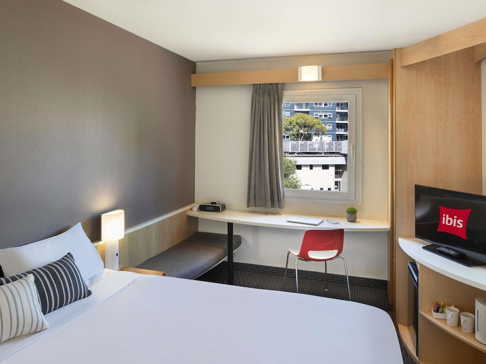IBIS SYDNEY THORNLEIGH 22/62