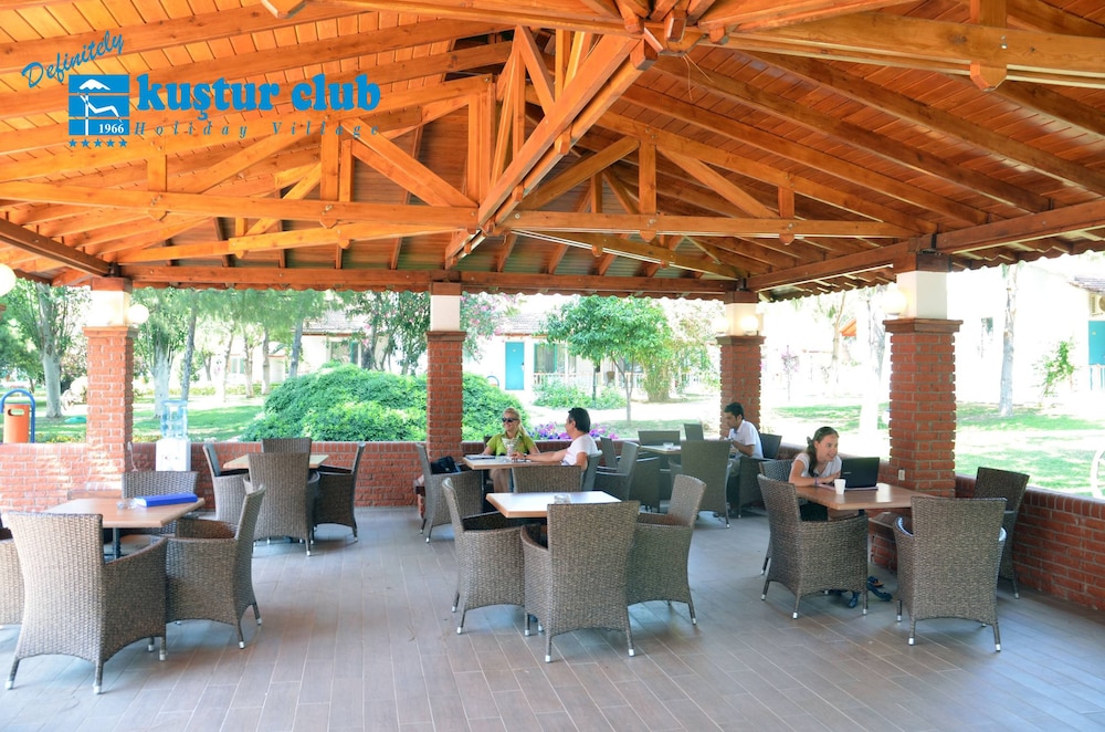 Kustur Club Holiday Village 16/32