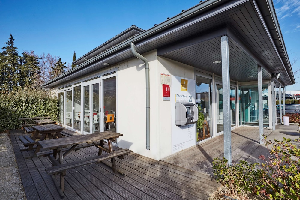 Premiere Classe Avignon Sud - Parc des Expositions 52/62