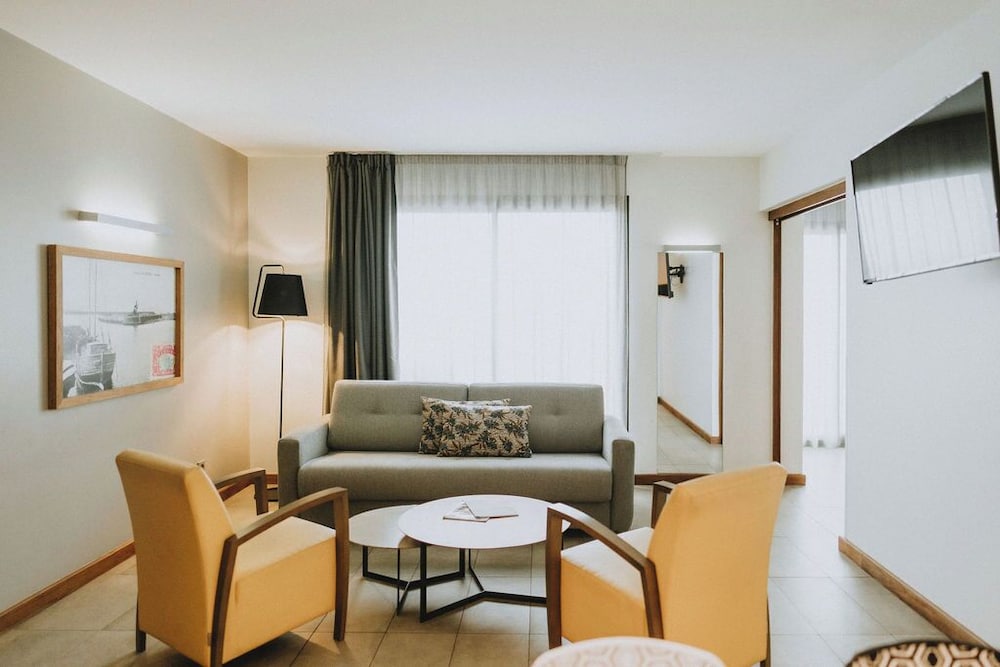 Le Saint Pierre Hotel 35/48