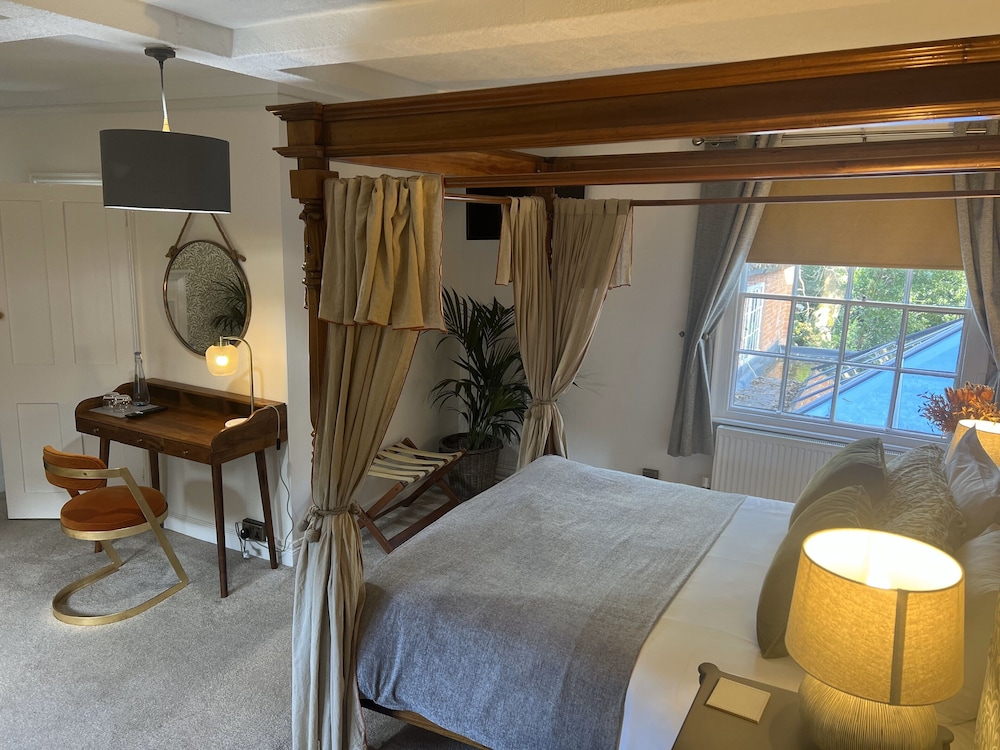The Old Rectory Hotel 36/65