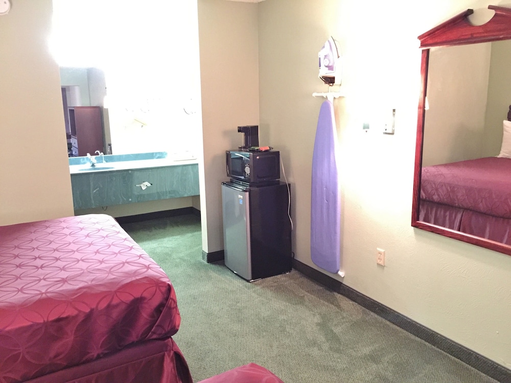 Americas Best Value Inn Gonzales 19/38
