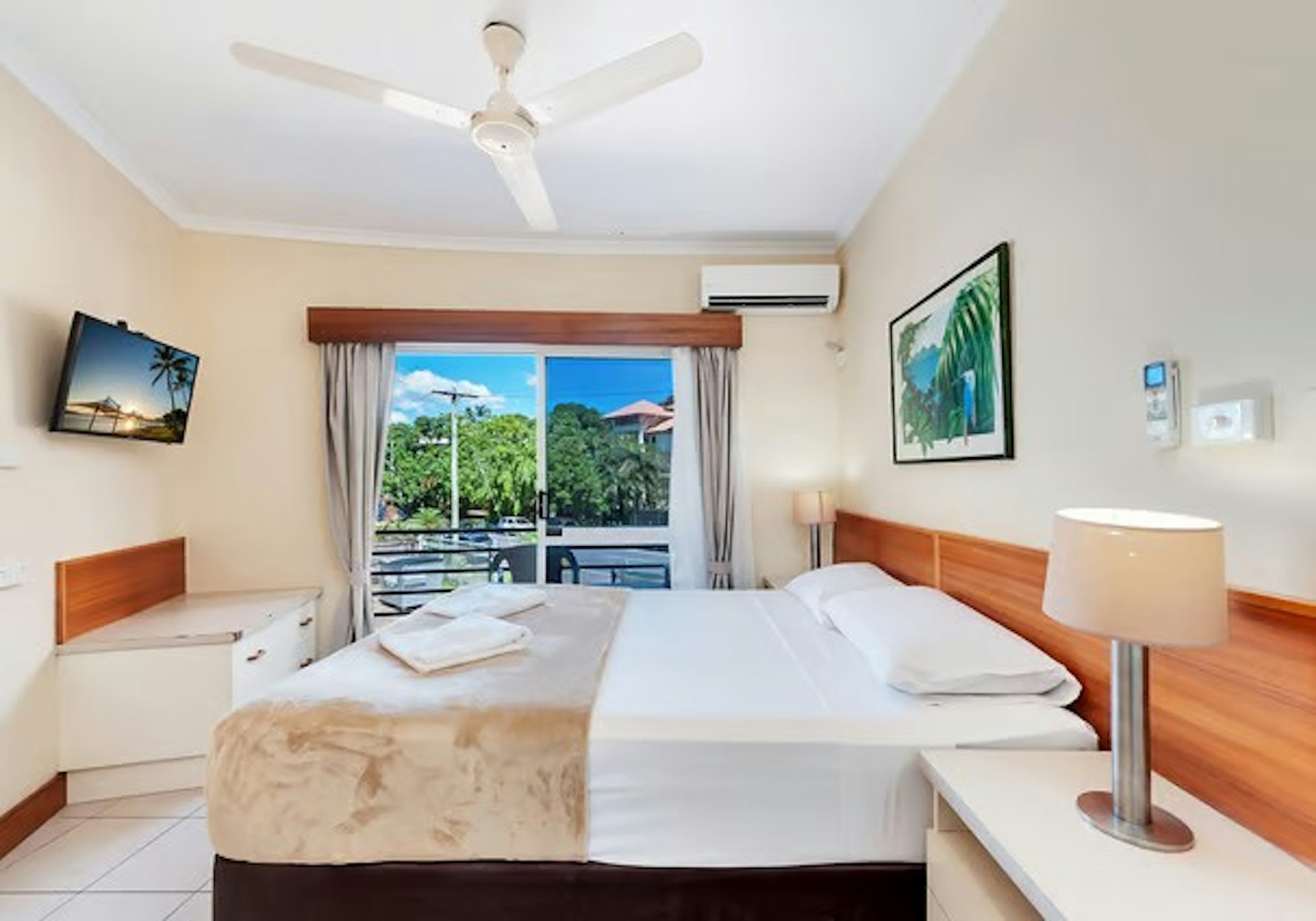 Tropical Queenslander 9/31