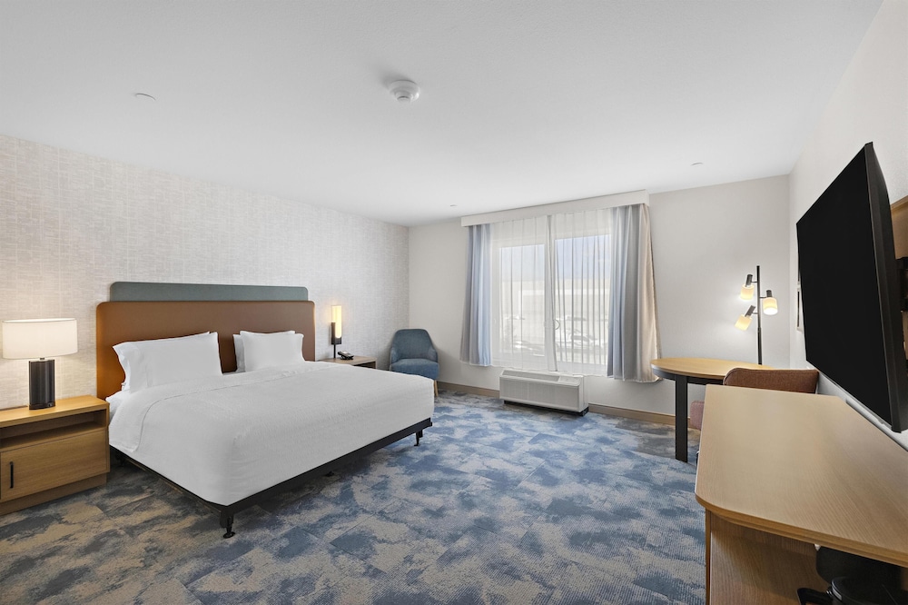 Hampton Inn by Hilton Ontario Airport 18/36