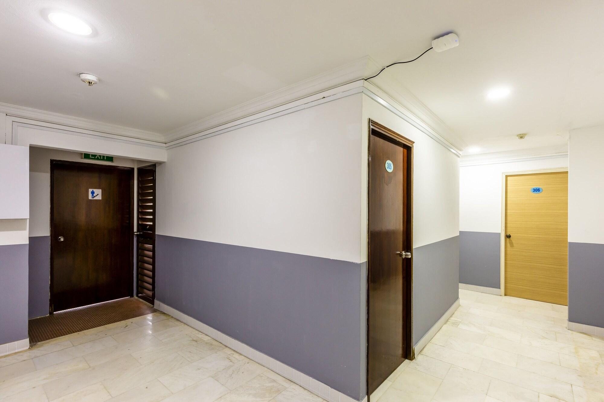K HOTEL 8 10/56
