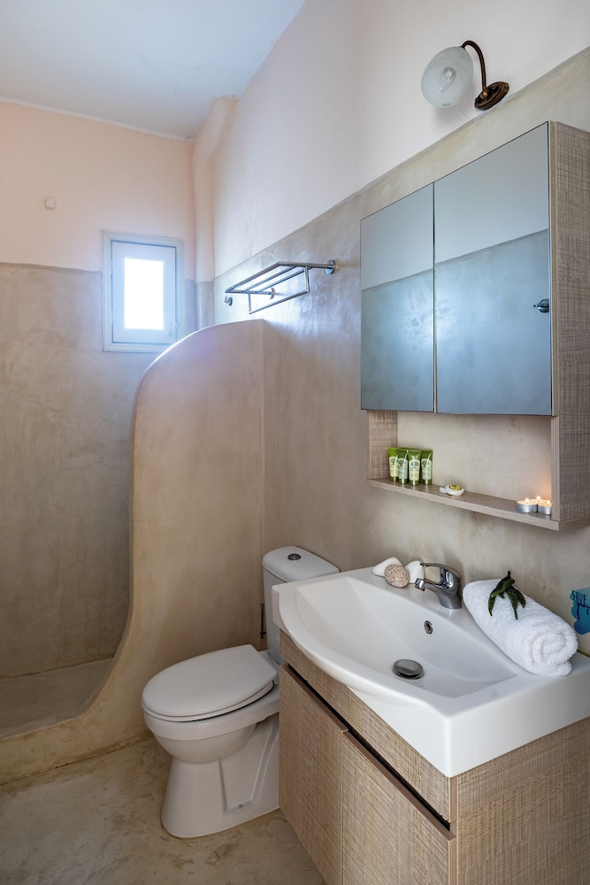 Olia Hotel 58/59