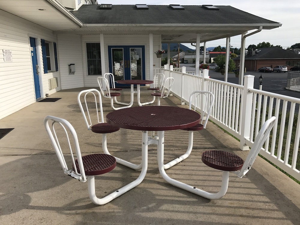 Motel6 Front Royal, VA in FRONT ROYAL - VA