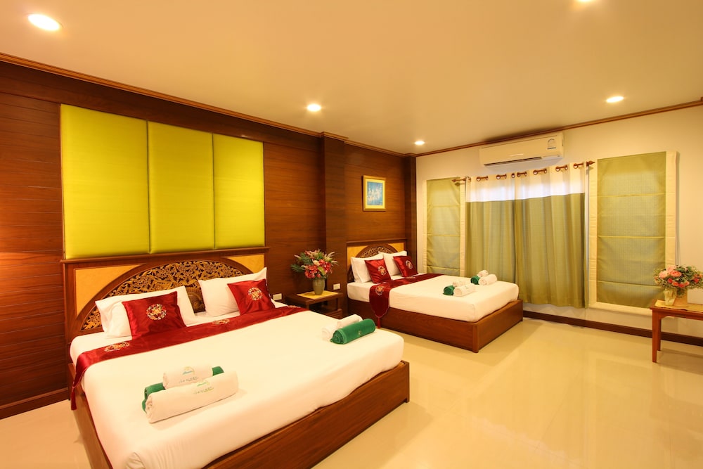 The Green Beach Resort 43/75